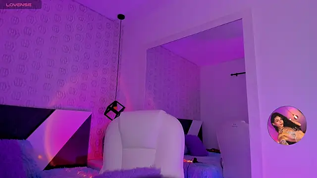 MiissCharlotte online show from December 20, 2025, 4:19 am