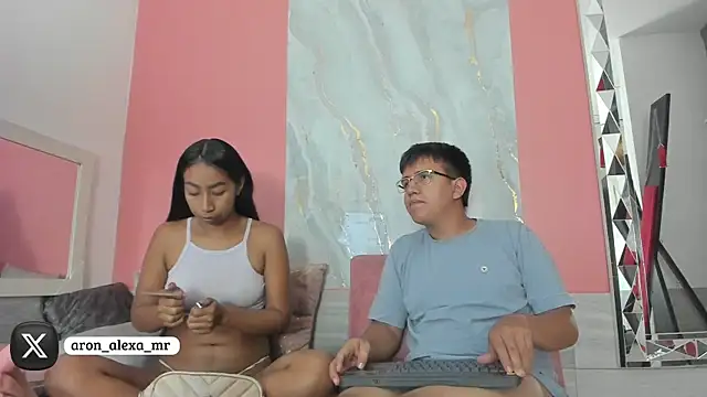 Snapshot of aron_alexa chatting on February 17, 2025, 4:37 pm aron alexa online show from February 17, 2025, 4:37 pm