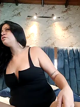 Snapshot of Arii_Vga chatting on October 9, 2025, 4:43 am Arii Vga online show from October 9, 2025, 4:43 am