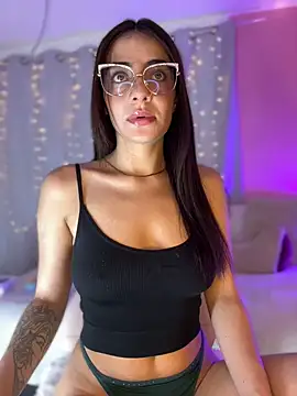 hannacruzsj online show from January 14, 2026, 9:09 pm