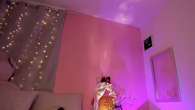 hannacruzsj online show from March 7, 2026, 6:43 am