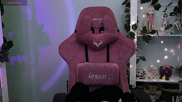 Snapshot of prettybones chatting on February 1, 2026, 11:14 pm prettybones online show from February 1, 2026, 11:14 pm