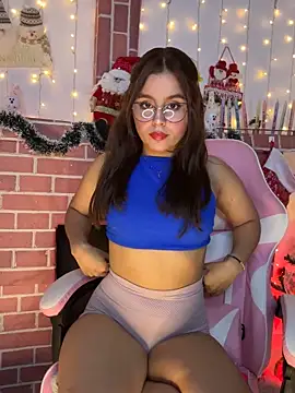 Juanelopez1 online show from December 4, 2025, 3:38 am