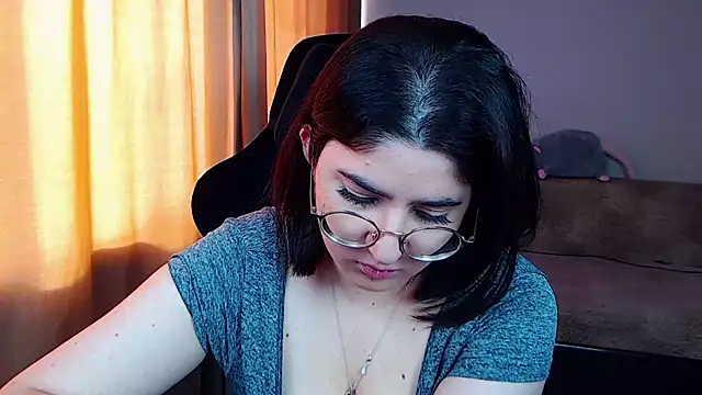 Snapshot of Crazy_Bunya chatting on July 19, 2026, 1:59 pm Crazy Bunya online show from July 19, 2026, 1:59 pm
