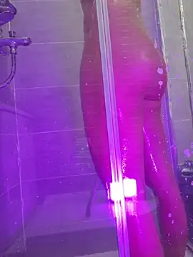 Snapshot of SexyErola27 chatting on March 2, 2026, 8:10 am SexyErola27 online show from March 2, 2026, 8:10 am