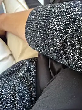 Snapshot of SexyErola27 chatting on March 26, 2026, 10:21 am SexyErola27 online show from March 26, 2026, 10:21 am