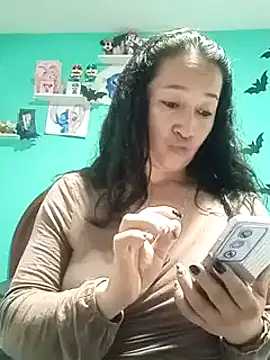 emilypoppy3 online show from December 27, 2024, 10:05 pm