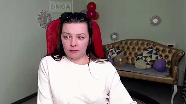 Lily flower7 online show from February 20, 2025, 10:16 am