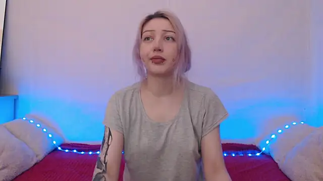 Emily hardcore online show from January 13, 2026, 8:47 pm