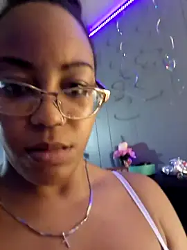 samone9 online show from February 14, 2025, 5:30 am