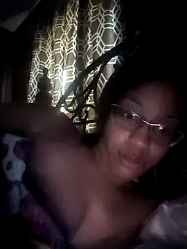 samone9 online show from March 24, 2026, 3:39 pm