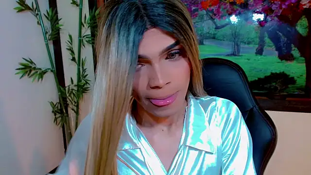 Snapshot of twoblacksexy chatting on November 30, 2025, 7:29 pm twoblacksexy online show from November 30, 2025, 7:29 pm