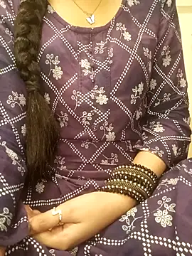 Snapshot of Ruchi-34 chatting on April 28, 2026, 9:53 pm Ruchi-34 online show from April 28, 2026, 9:53 pm