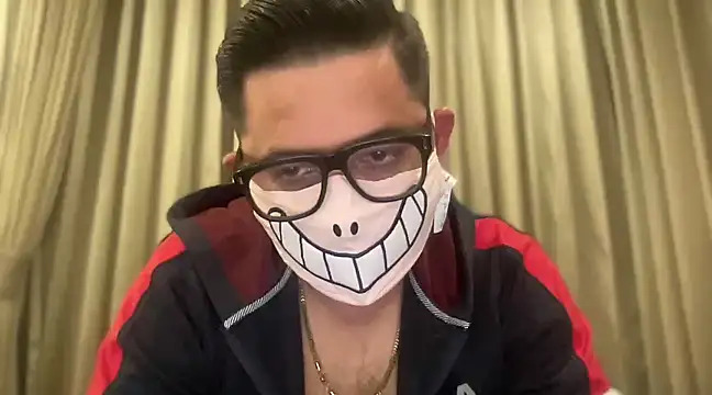 Snapshot of slavekinky001 chatting on January 2, 2025, 6:45 pm slavekinky001 online show from January 2, 2025, 6:45 pm