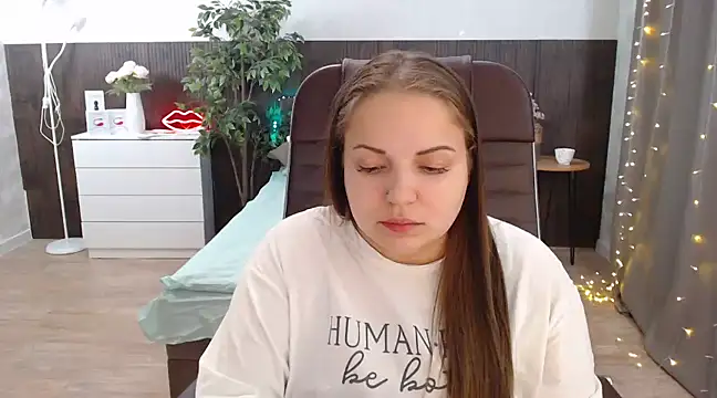 Snapshot of Crazyy_girl_ chatting on March 2, 2025, 11:39 am Crazyy girl  online show from March 2, 2025, 11:39 am