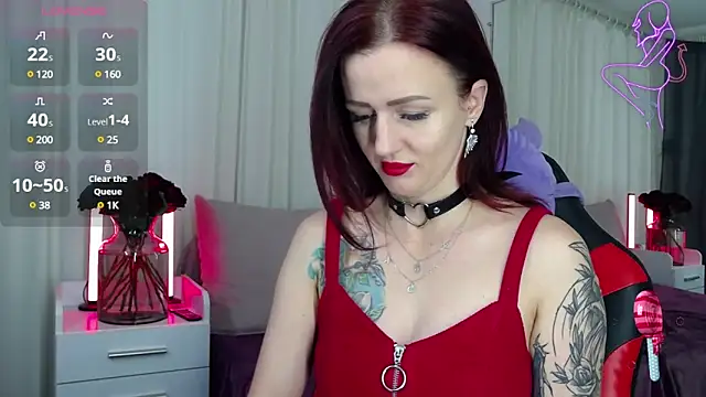 Snapshot of ElisaJane chatting on December 4, 2024, 11:24 pm ElisaJane online show from December 4, 2024, 11:24 pm