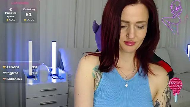 Snapshot of ElisaJane chatting on January 10, 2025, 11:29 pm ElisaJane online show from January 10, 2025, 11:29 pm