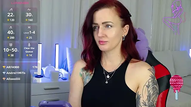 Snapshot of ElisaJane chatting on January 19, 2025, 12:28 am ElisaJane online show from January 19, 2025, 12:28 am
