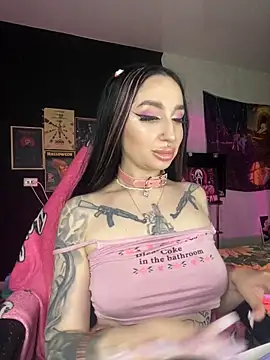 Snapshot of Molly__Moon chatting on December 23, 2024, 9:05 am Molly  Moon online show from December 23, 2024, 9:05 am