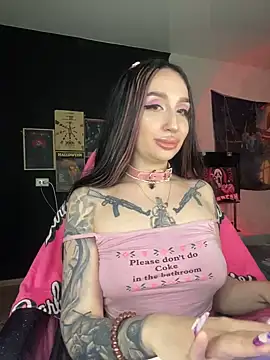 Snapshot of Molly__Moon chatting on January 5, 2025, 7:49 am Molly  Moon online show from January 5, 2025, 7:49 am