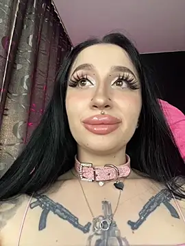 Snapshot of Molly__Moon chatting on March 12, 2025, 8:19 am Molly  Moon online show from March 12, 2025, 8:19 am