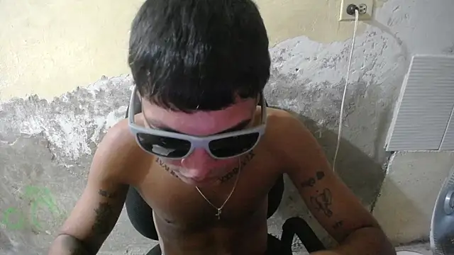 Sxntisaul   online show from December 19, 2025, 8:27 pm