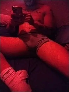 Snapshot of Woofer_dick chatting on December 3, 2025, 4:42 am Woofer dick online show from December 3, 2025, 4:42 am