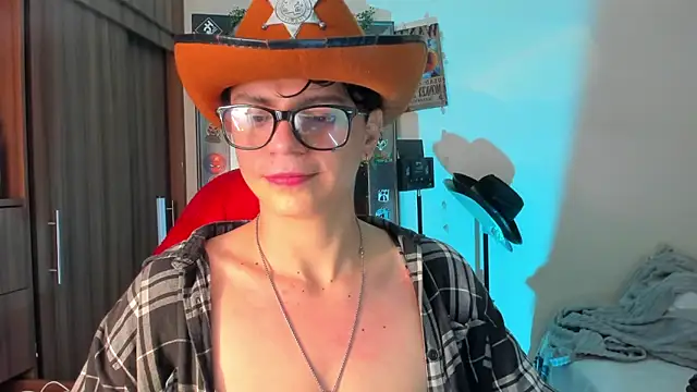 marckalexis online show from December 17, 2025, 10:49 pm