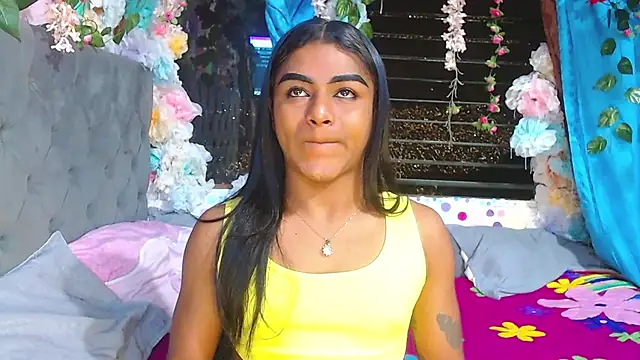 Snapshot of Karly_coffe chatting on December 20, 2025, 8:10 am Karly coffe online show from December 20, 2025, 8:10 am