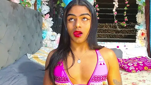 Snapshot of Karly_coffe chatting on January 7, 2026, 8:39 am Karly coffe online show from January 7, 2026, 8:39 am