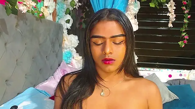 Snapshot of Karly_coffe chatting on February 10, 2026, 5:33 am Karly coffe online show from February 10, 2026, 5:33 am