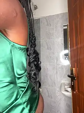 Snapshot of Fanclubbbbb chatting on February 19, 2025, 8:31 pm Fanclubbbbb online show from February 19, 2025, 8:31 pm