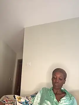 Snapshot of Fanclubbbbb chatting on November 11, 2025, 5:18 am Fanclubbbbb online show from November 11, 2025, 5:18 am