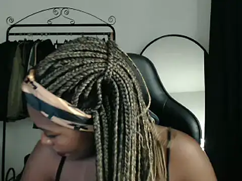 Snapshot of marisilva_br chatting on February 15, 2025, 2:04 am marisilva br online show from February 15, 2025, 2:04 am
