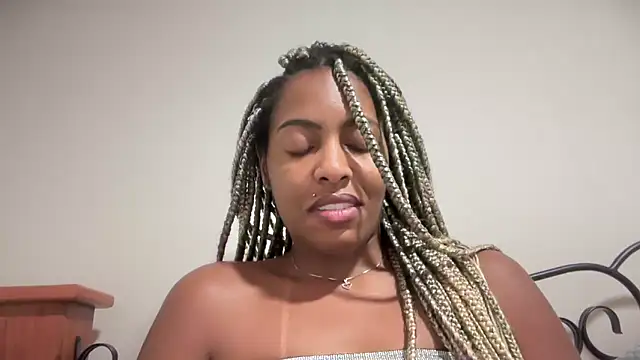 Snapshot of marisilva_br chatting on October 3, 2025, 1:24 am marisilva br online show from October 3, 2025, 1:24 am