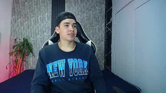 Mike 0233  online show from February 17, 2026, 4:42 am