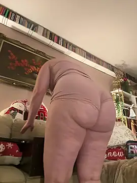 GingerSnap33 online show from December 15, 2024, 3:24 am