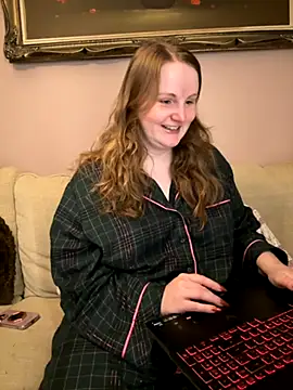 GingerSnap33 online show from November 2, 2025, 2:25 am