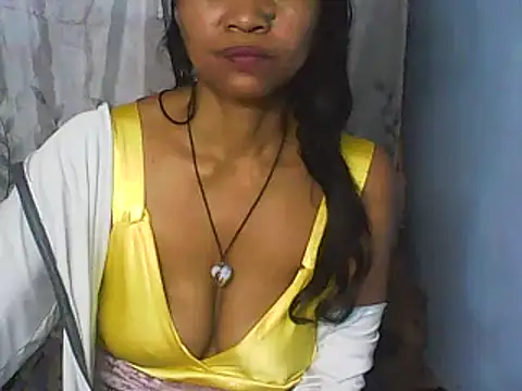 Snapshot of nene_belle chatting on October 29, 2025, 6:37 am nene belle online show from October 29, 2025, 6:37 am