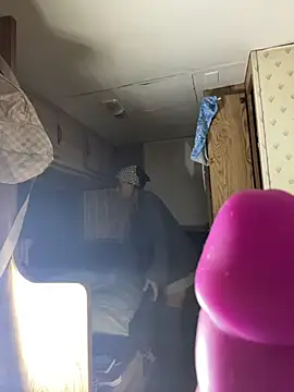 starrynikki online show from April 2, 2026, 8:34 am