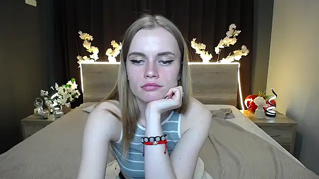 Snapshot of MargaritaKiss chatting on April 16, 2026, 9:39 pm MargaritaKiss online show from April 16, 2026, 9:39 pm
