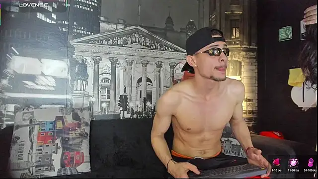 Snapshot of CloeRodriguez chatting on May 3, 2026, 10:05 pm CloeRodriguez online show from May 3, 2026, 10:05 pm