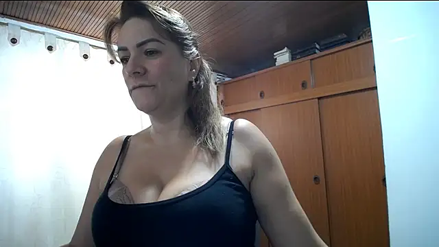 Snapshot of wandarubio chatting on December 28, 2024, 3:48 pm wandarubio online show from December 28, 2024, 3:48 pm