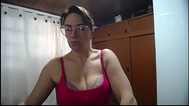 Snapshot of wandarubio chatting on January 13, 2025, 10:24 pm wandarubio online show from January 13, 2025, 10:24 pm