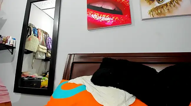 aleziiacam online show from December 15, 2024, 3:34 am