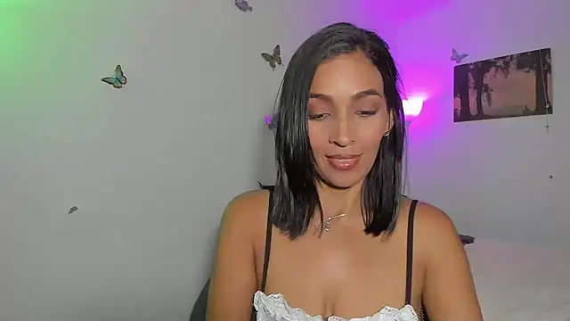 Snapshot of Mila-yang chatting on October 5, 2025, 2:21 am Mila-yang online show from October 5, 2025, 2:21 am