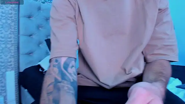 CodyWalkerR online show from November 22, 2025, 5:12 pm