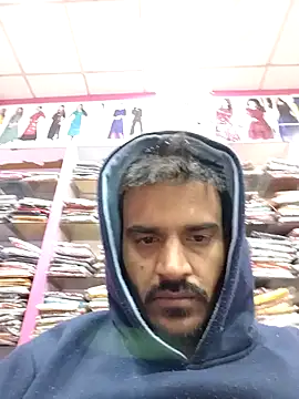 Snapshot of absoluteright chatting on December 17, 2024, 12:00 pm absoluteright online show from December 17, 2024, 12:00 pm