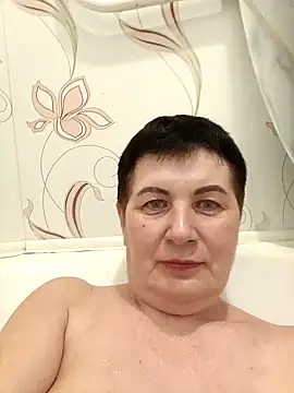 NicoleOlla online show from January 22, 2025, 1:42 pm