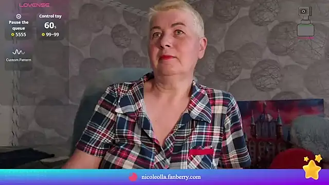 Snapshot of NicoleOlla chatting on May 1, 2026, 11:53 pm NicoleOlla online show from May 1, 2026, 11:53 pm
